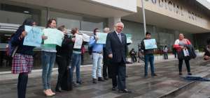 &Aacute;ngel Polibio C&oacute;rdova, director de la empresa encuestadora Cedatos, era procesado por el presunto delito de falsificaci&oacute;n y uso doloso de documentos.