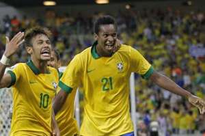 Fred, Jo y Jefferson completan plantel de Brasil para amistoso con Sud&aacute;frica