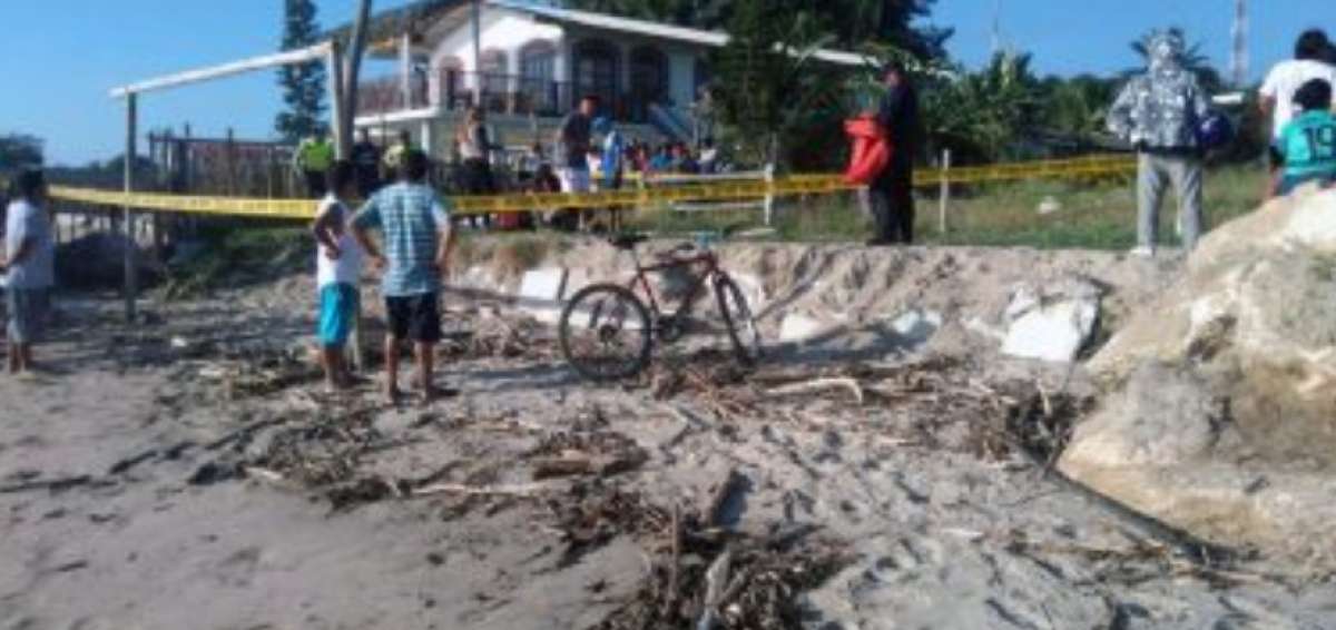 Cuerpo sin vida de adolescente fue localizado en la playa de Manglaralto