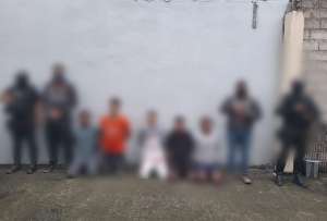 Polic&iacute;a golpea c&eacute;lula ligada a &ldquo;Las &Aacute;guilas&rdquo; en Naranjito