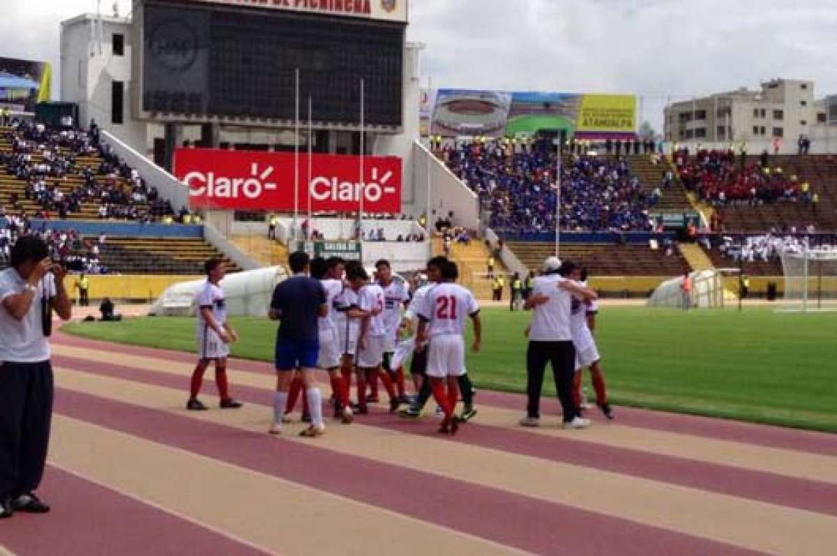 Festejo de los jugadores de Liga tras marcar el primer gol. Foto: Ministerio de Deportes.