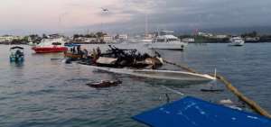 Un muerto y un herido en incendio de una embarcaci&oacute;n en Gal&aacute;pagos