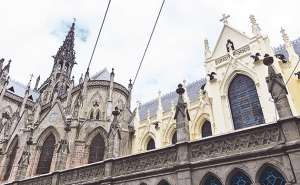 La construcci&oacute;n de la Bas&iacute;lica del Voto Nacional empez&oacute; a finales del Siglo XIX y tom&oacute; alrededor de 100 a&ntilde;os. Fue bendecida por el papa Juan Pablo II. Foto: Archivo/ El Tel&eacute;grafo