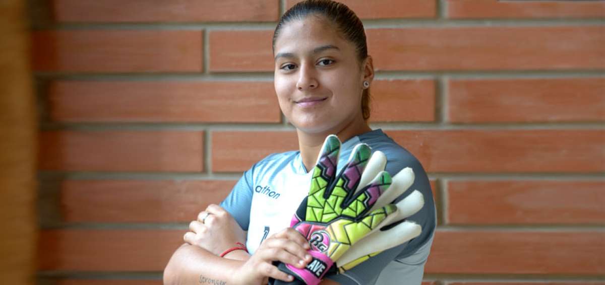 La arquera latacungue&ntilde;aGabriela Malav&eacute; fich&oacute; recientemente por el club &Ntilde;a&ntilde;as, para disputar con una nueva camiseta la Superliga Femenina en esta temporada.