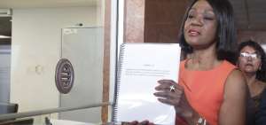 Mae Monta&ntilde;o solicita juicio pol&iacute;tico contra el exprocurador Diego Garc&iacute;a