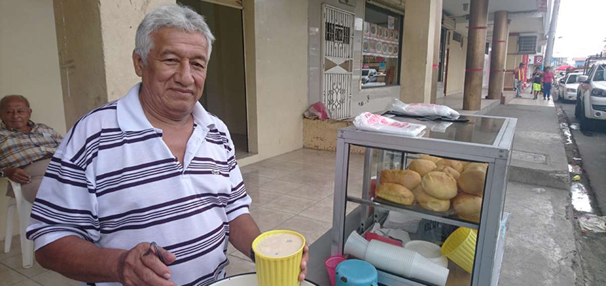 A la voz de &lsquo;morocho&rsquo;, don Juan Alberto llama a su clientela