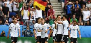 Alemania clasifica primera a octavos con victoria ante Irlanda del Norte
