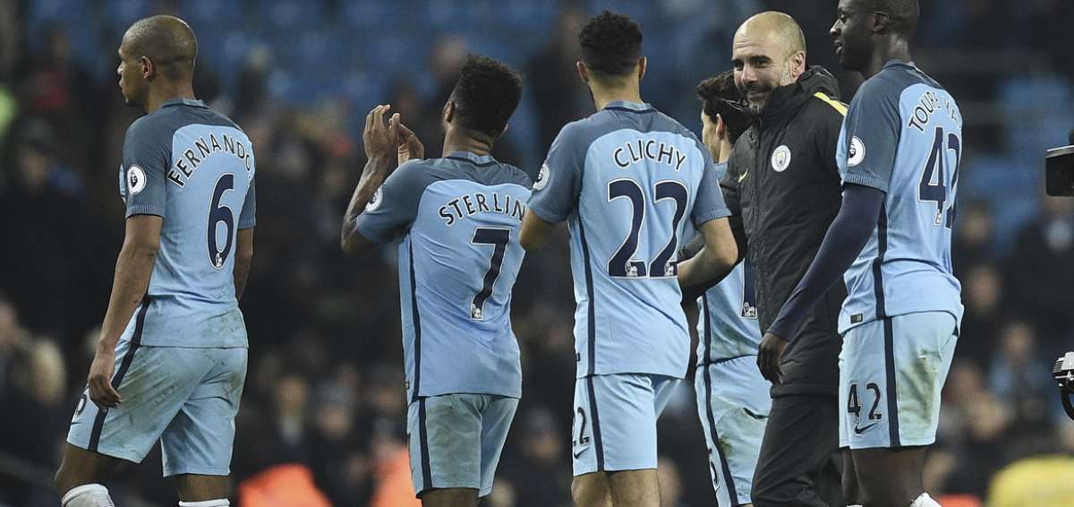 Manchester City remonta 2-1 al Arsenal y se pone segundo