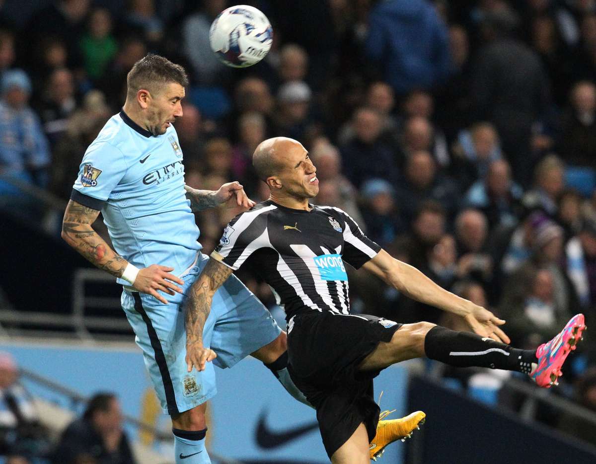 Kolarov es uno de los defensas titulares en el Manchester City esta temporada. Foto: AFP