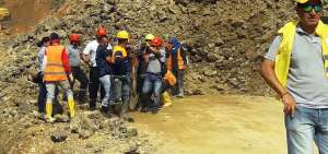 Un derrumbe de roca tapon&oacute; 50 metros de la carretera Pasaje- Paccha. Hasta el cierre de esta edici&oacute;n la carretera segu&iacute;a inhabilitada.