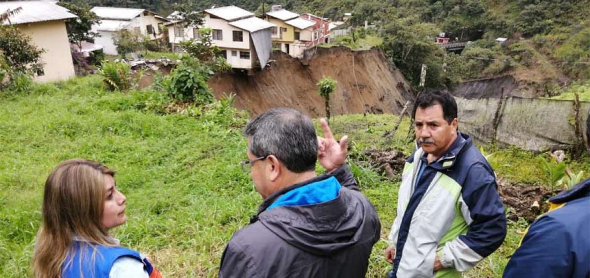 Un equipo del Servicio Nacional de Gesti&oacute;n de Riesgos y Emergencias recorre las zonas de Tungurahua para levantar informaci&oacute;n sobre las afectaciones.