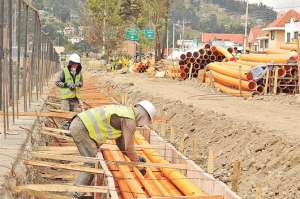 M&aacute;s de 300 personas laboran en los distintos frentes del proyecto. Los trabajos iniciaron a finales de 2013.  