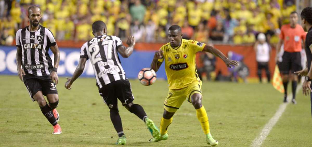 Clubes podr&aacute;n sustituir hasta seis jugadores en octavos de Libertadores