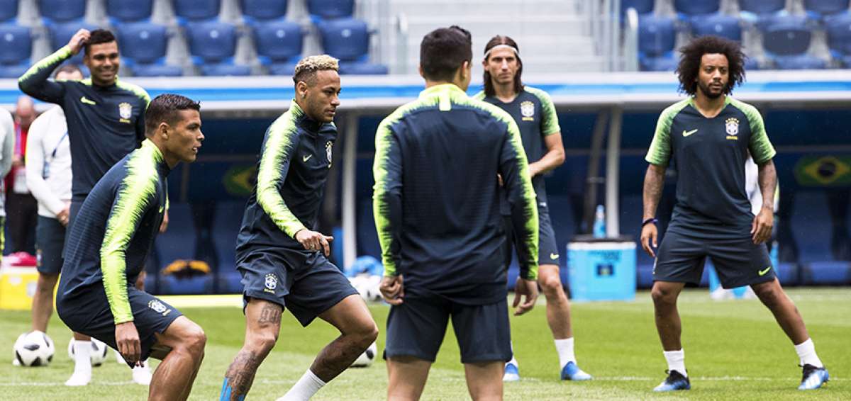 La estrella brasile&ntilde;a Neymar entren&oacute; desde el mi&eacute;rcoles con normalidad; el martes hab&iacute;a dejado las pr&aacute;cticas por precauci&oacute;n m&eacute;dica.