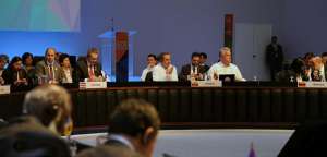 El canciller ecuatoriano, Ricardo Pati&ntilde;o (c), participa en la cita. Foto: Ministerio de Relaciones Exteriores de Ecuador