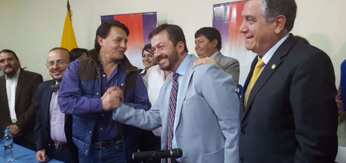 Fabricio Villamar es el reemplazo de Fernando Villavicencio en candidatura