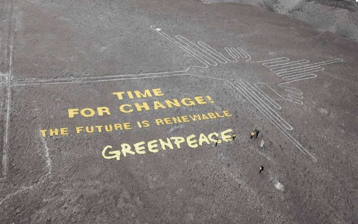 Se estima que fueron 12 los activistas de Greenpeace que, como m&iacute;nimo, intervinieron en la protesta de las L&iacute;neas de Nasca. Foto: Archivo 