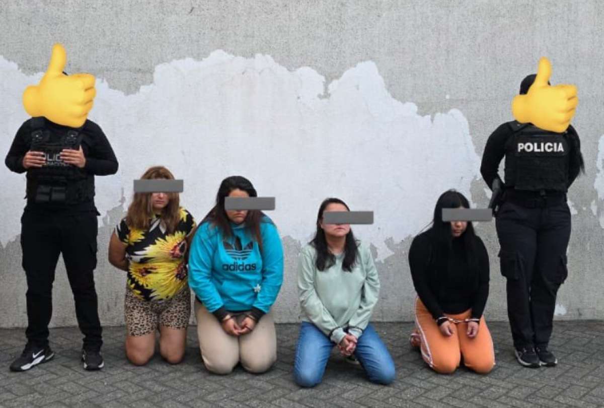 Golpe a la extorsi&oacute;n en Guayaquil: cuatro mujeres aprehendidas y siete tacos de dinamita decomisados