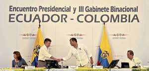 En el gabinete binacional, realizado en Esmeraldas, el presidente Rafael Correa y su similar Juan Manuel Santos firmaron una declaraci&oacute;n conjunta. Foto: Carina Acosta / El Tel&eacute;grafo.