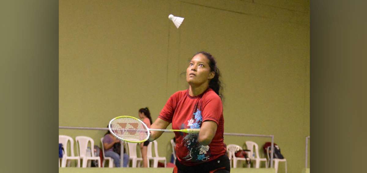 Irma Once entrena todas las tardes en el coliseo de b&aacute;dminton de la Federaci&oacute;n Ecuatoriana de este deporte