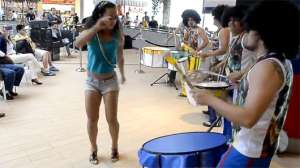 Samba y f&uacute;tbol en Guayaquil (VIDEO)