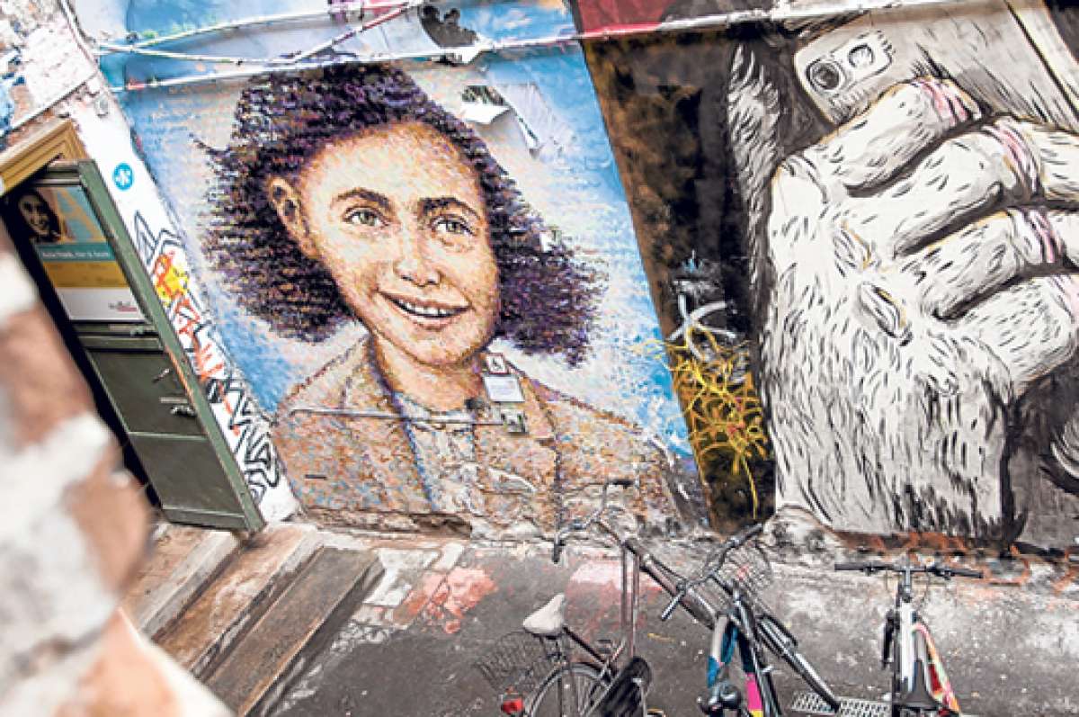 Ana Frank llev&oacute; un diario entre el 12 de junio de 1942 y el 1 de agosto de 1944. Vivi&oacute; junto a 8 personas m&aacute;s en la buhardilla de un almac&eacute;n. Foto: Internet
