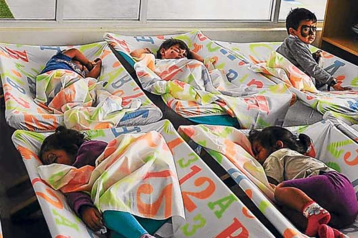 Cabildo compite con Gobierno en atenci&oacute;n a ni&ntilde;os 