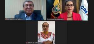 Presidenta del CNE no prev&eacute; renunciar al cargo