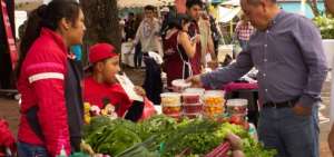 Un mercado fomenta la alimentaci&oacute;n vegana en Quito