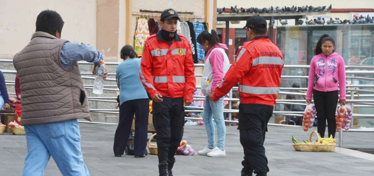 La Guardia Ciudadana, seg&uacute;n la Ordenanza, tiene facultad para levantar sanciones a los infractores de los espacios p&uacute;blicos de la capital azuaya.