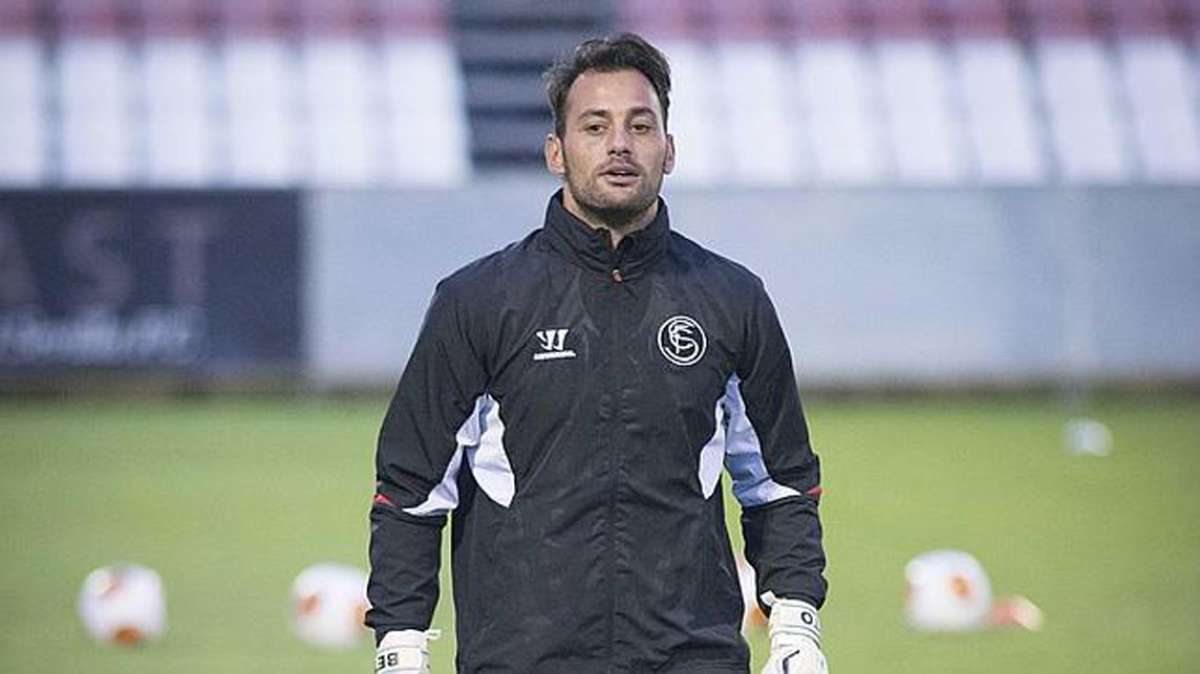 El portero portugu&eacute;s Beto, renueva por dos a&ntilde;os con el Sevilla
