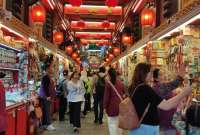 Entre callejones centenarios, Dashilar combina historia, arte y gastronomía exótica que sorprende a cada paso.