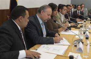 Richard Espinosa, presidente del Consejo Directivo del IESS (c).