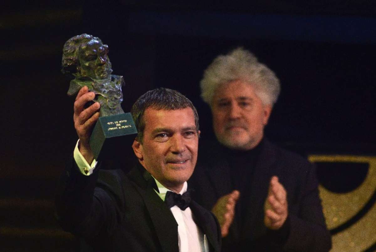 "Todo se lo debo al cine", dice Antonio Banderas al recibir el Goya de honor
