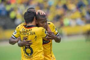 Barcelona se afianza en el liderato