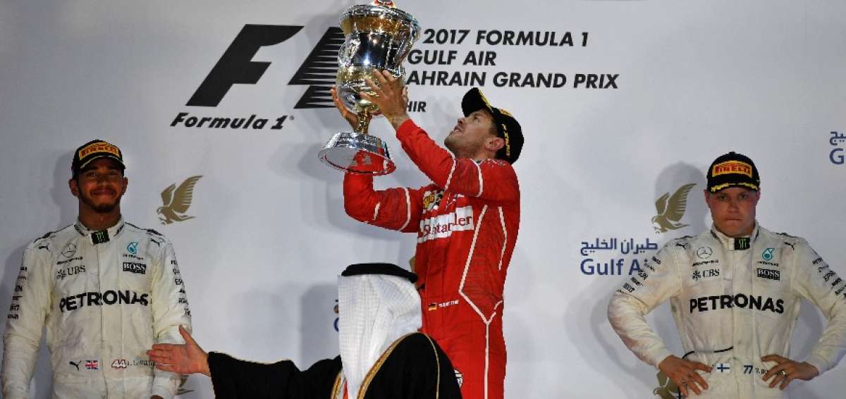Vettel, de Ferrari, gana el Gran Premio de Bahr&eacute;in