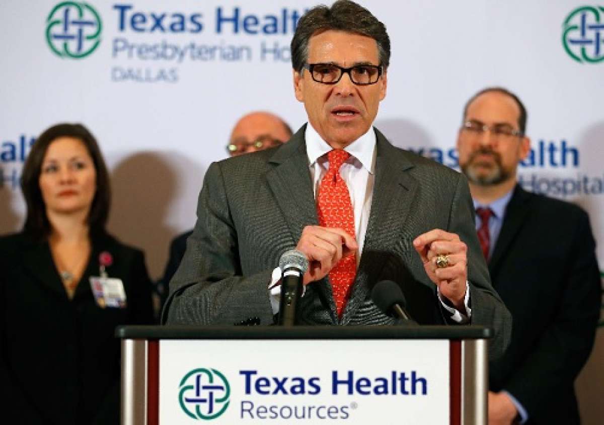 El gobernador de Texas, Rick Perry, durante una conferencia de prensa. 