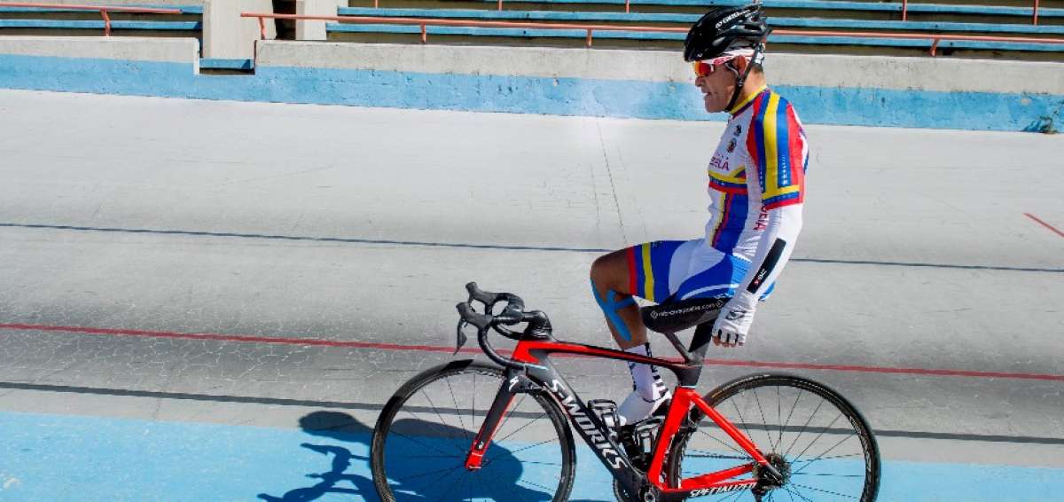 V&iacute;ctor Hugo Garrido entrena en el vel&oacute;dromo Jos&eacute; Luis Recalde y en carreteras de la capital. Lleg&oacute; el 9 de agosto y partir&aacute; a R&iacute;o el 5 de septiembre. Lo &uacute;nico que le falta es ganar una presea paral&iacute;mpica.