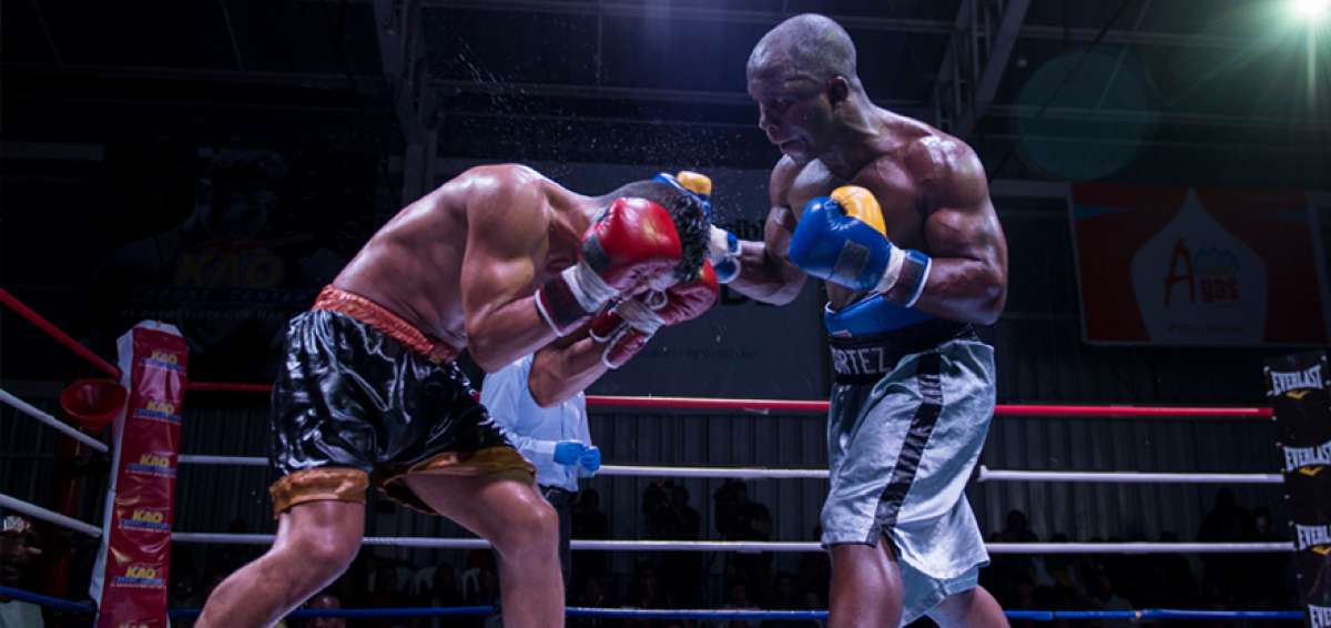 Seg&uacute;n Gonzalo Rueda, representante del p&uacute;gil, si Cortez (derecha) gana el combate en Osaka acumular&aacute; los puntos necesarios para desafiar al campe&oacute;n mundial. 
