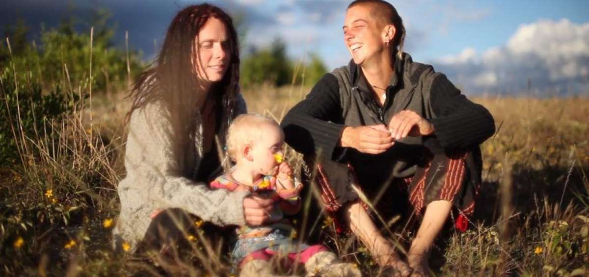 La importancia de llamarse Satya muestra la lucha de dos mujeres por inscribir a su hija legalmente.