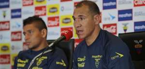 Azcona durante la rueda de prensa de esta tarde.