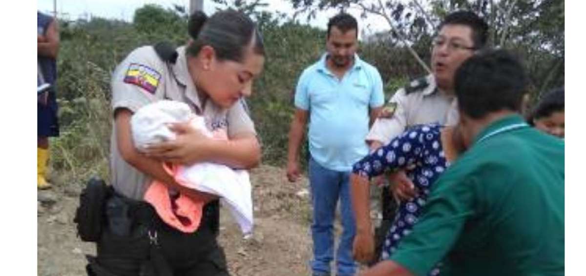 Personal policial traslad&oacute; a la madre y la reci&eacute;n nacida a una casa asistencial luego del parto.