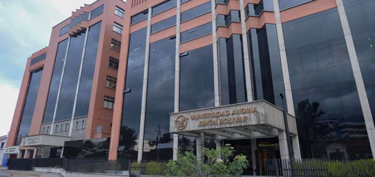 La U. Andina gast&oacute; $ 4 millones en bonificaciones y seguros