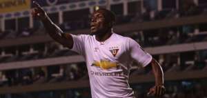 Liga derrot&oacute; 2-1 a Independiente con gol del 'Demoledor' Tenorio