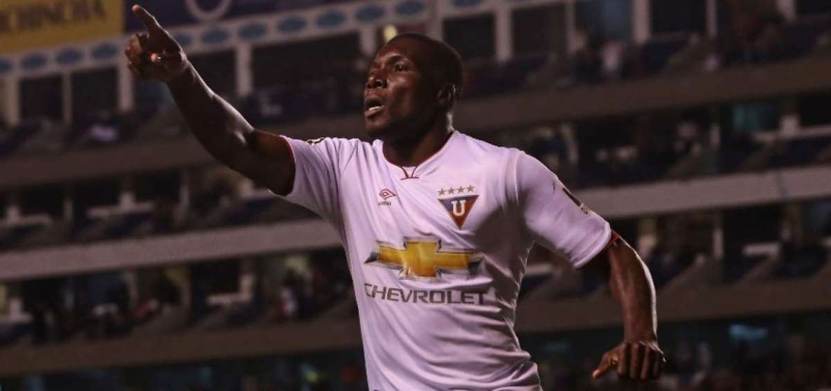 Liga derrot&oacute; 2-1 a Independiente con gol del 'Demoledor' Tenorio