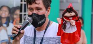T&iacute;teres y teatro componen el Ba&uacute;l viajero
