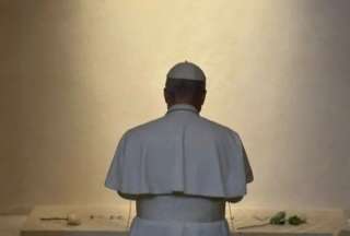 El papa León XIV oró en la tumba de Francisco