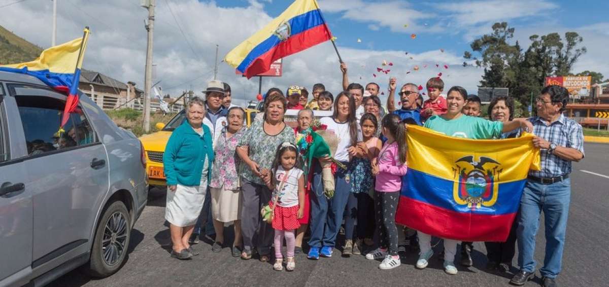 Glenda fue recibida como hero&iacute;na en Ibarra