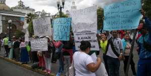 Los comerciantes esperar&aacute;n hasta el mi&eacute;rcoles por una decisi&oacute;n del Municipio de Quito, sino saldr&aacute;n a las calles. Foto: Mario Egas/ EL TEL&Eacute;GRAFO
