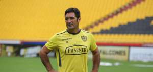 &rarr;Nelson Tapia lleg&oacute; a Barcelona en 2018 como preparador de arqueros; el chileno es entrenador profesional y estar&aacute; a cargo de dirigir al equipo.